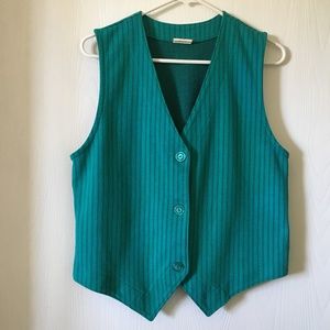 Vintage Weekenders green vest. Size M.